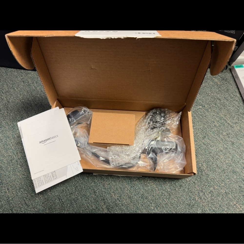 Amazon Basics Front Door Lock Set - Picture 9 of 10